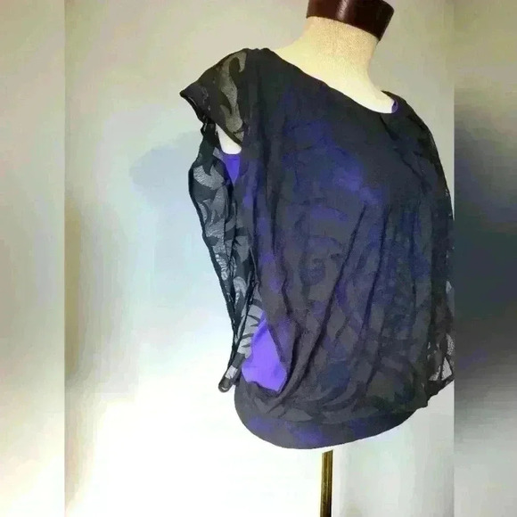LE CHATEAU sheer top with purple tank  . Size xs - Picture 2 of 8